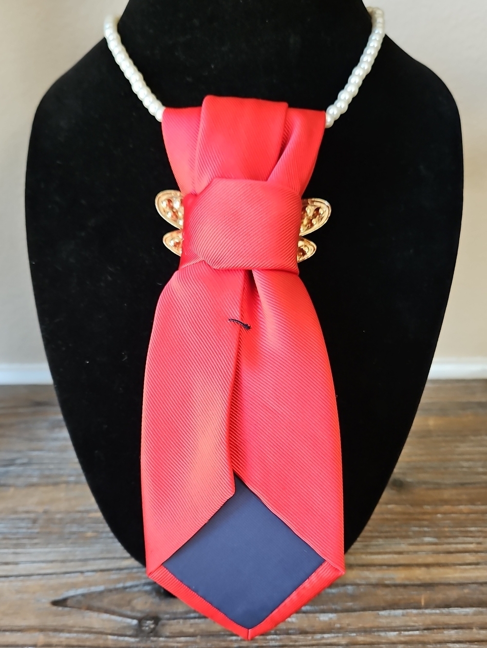 Upcycled Orange Red Necktie Necklace with Gold Bee Brooch and Pearl Accents - Picture 6 of 6